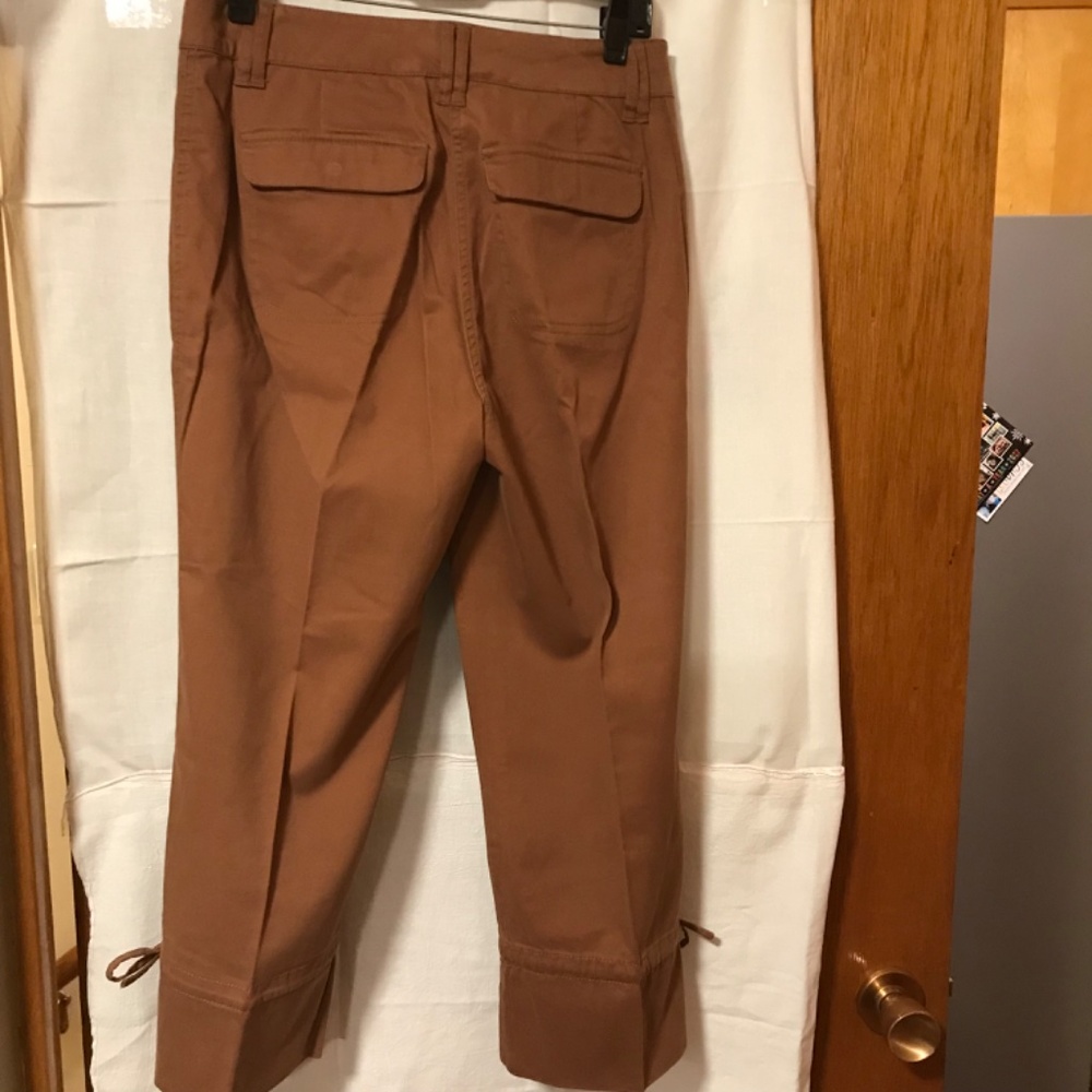 Chicos rust color capris size 0.5 or conventional size 6 like new - Picture 3 of 6